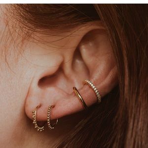 Maison Miru Goddess Cartilage Hoop Earring